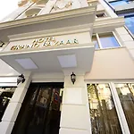 מלון Grand Bazaar