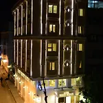 Grand Bazaar מלון 3*